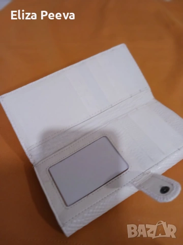 Бяло кожено портмоне, снимка 5 - Портфейли, портмонета - 53222184