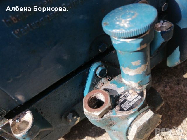 Стартер и нафтова помпа за IFA, снимка 2 - Части - 34565011