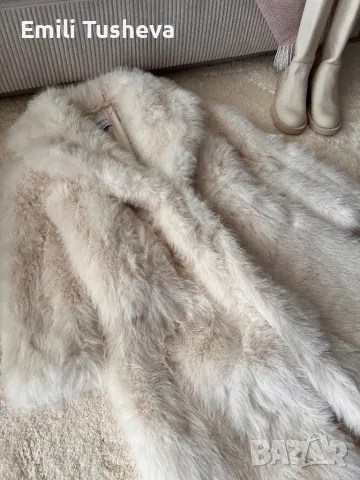 Пухкаво бяла/екрю палто Bershka, снимка 5 - Палта, манта - 50288342