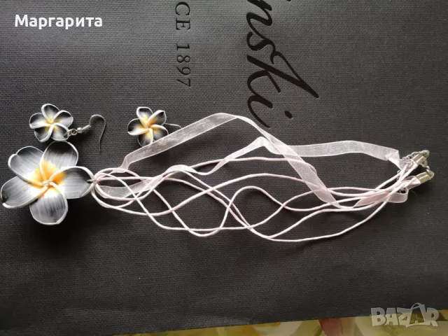 комплект обеци и висулка , снимка 2 - Бижутерийни комплекти - 49968454