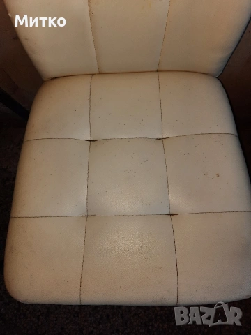 Бели кожени трапезни столове с желязна основа, снимка 7 - Столове - 53445328