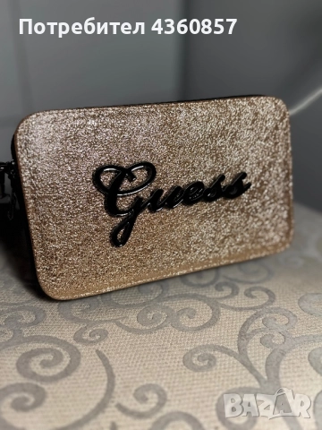 Дамска чанта Guess