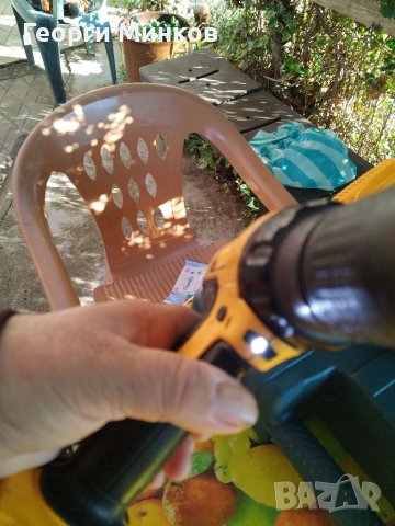 Винтоверт Dewalt 18v li-on, снимка 7 - Винтоверти - 41657380