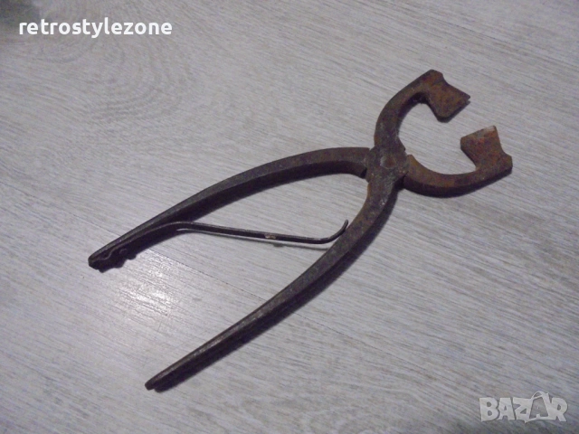 № 8438  Старинен железен инструмент – клещи / щипки  
