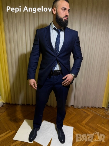 Елегантни мъжки костюми – абитуриентски и официални, много запазени
