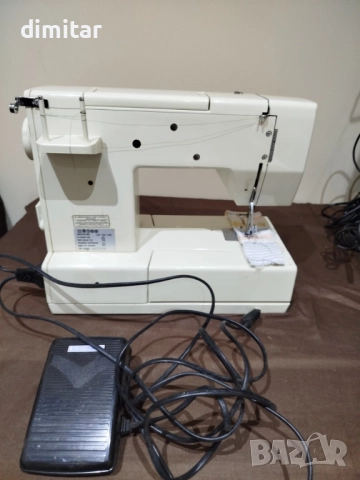 Метална шевна машина BERNETTE  330, снимка 3 - Шевни машини - 52466943