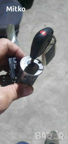 Контактен ключ Рено Канго , снимка 3 - Части - 42484416