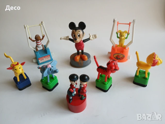 Стари и нови фигурки с натискащ се бутон и трапец гимнастици., снимка 2 - Колекции - 50594670