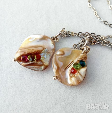 Висулки от седеф с инкрустирани кристалчета, снимка 7 - Колиета, медальони, синджири - 39321140