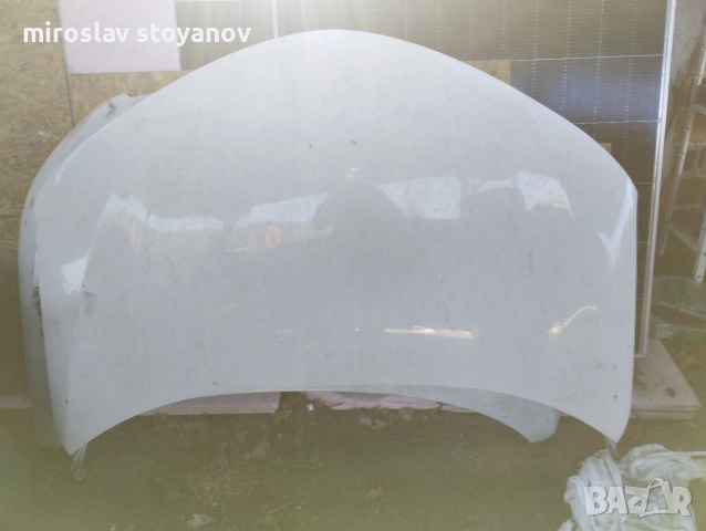 преден капак тойота рав 4 2014 със пантите