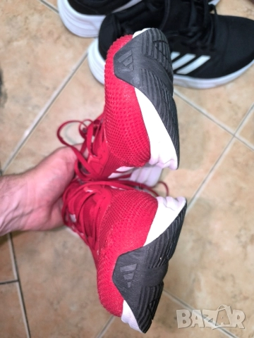 Адидас номер 46 червени и черни, снимка 3 - Маратонки - 52040240