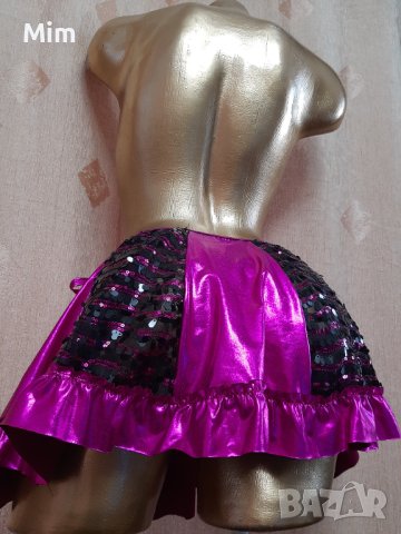 М/L Розова къса пола от еко кожа и дантела , снимка 2 - Поли - 40245280