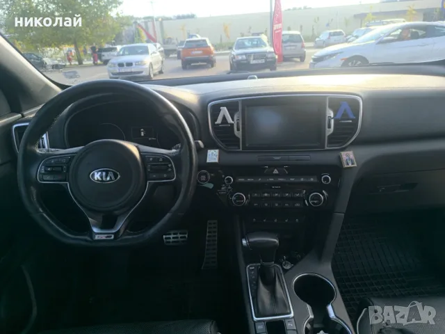Kia Sportage 2,0 CDTI, снимка 9 - Автомобили и джипове - 56074096