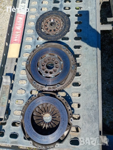 Демпферен маховик притискат елен и феродов диск Volvo 