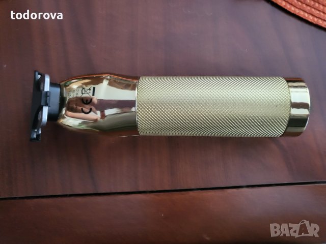 МАШИНКА ЗА ПОСТРИГВАНЕ