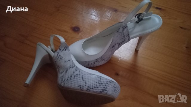 Елегантни бели обувки, снимка 1 - Дамски обувки на ток - 41041629