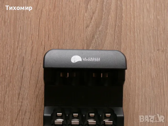 Зарядно за батерии  LaCrosse BC-700- за ЧАСТИ, снимка 8 - Батерии, зарядни - 47755169