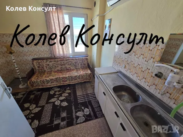 Продавам едноетажна къща в село Крепост , снимка 11 - Къщи - 49511853