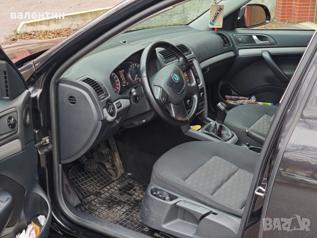 Шкода Октавиа дизел 12м.2012г. 1.6 дизел 105кс, снимка 7 - Автомобили и джипове - 52988013