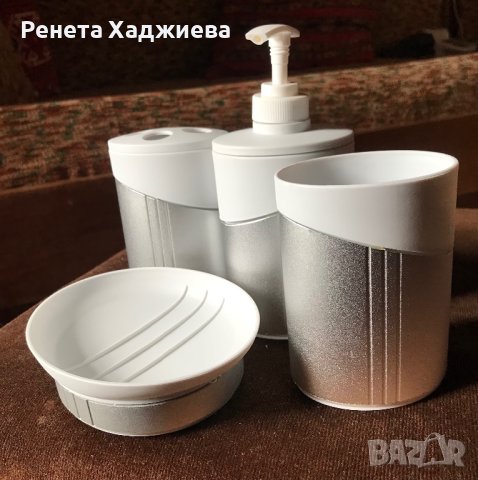 Пластмасов комплект за баня, снимка 1 - Други - 41359051
