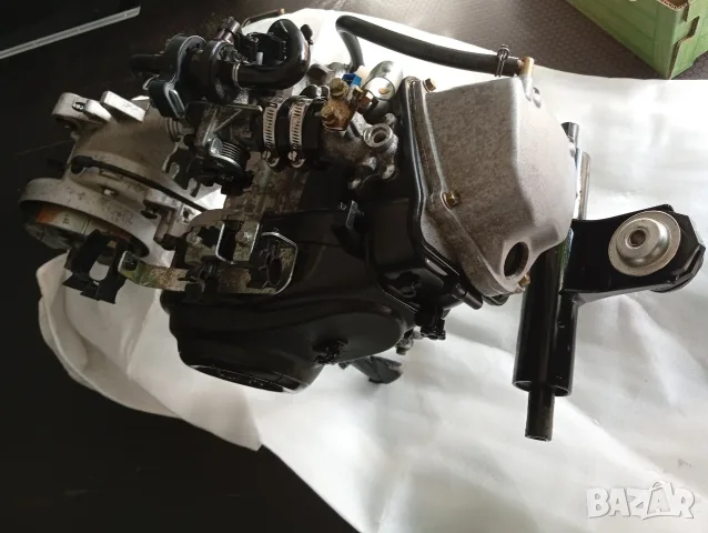 Двигател на части за Vespa Sprint / Primavera 50 4T iGet (2018 г-.), снимка 2 - Части - 56247253