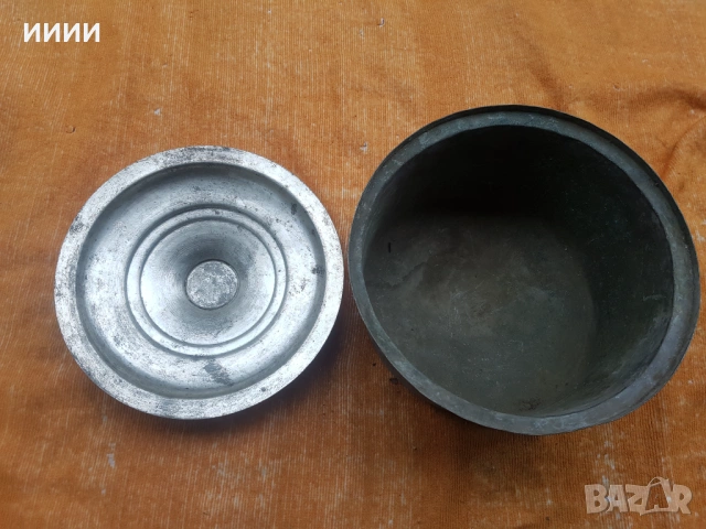 Бакърена тенджера с капак , снимка 2 - Антикварни и старинни предмети - 53844986