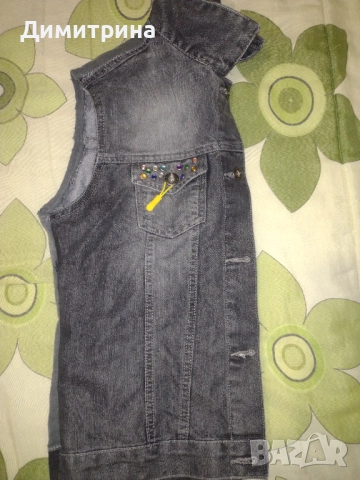 Уникален дамски дънков елек, снимка 2 - Елеци - 52688508