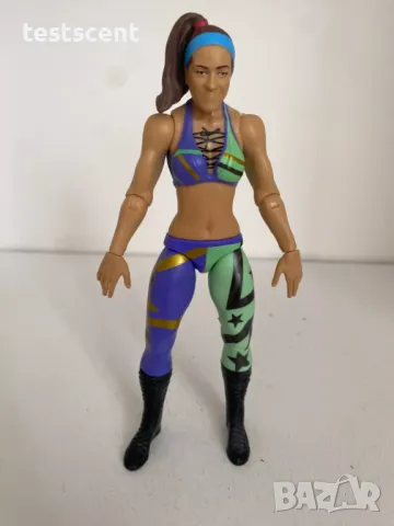 Екшън фигура WWE Bayley Бейли Mattel Basic action figure играчка, снимка 10 - Фигурки - 48736746