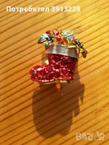 Коледен ботуш брошка, снимка 1