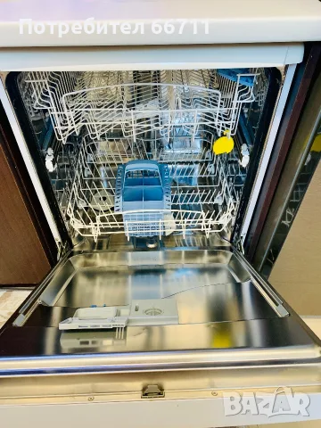 Свободностояща съдомиялна Indesit IDL 600