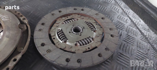 Съединител VW Голф 4 - Пасат - 187804314 - M228XM240 N, снимка 3 - Части - 36216635