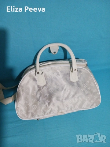 Нова чанта за през рамо