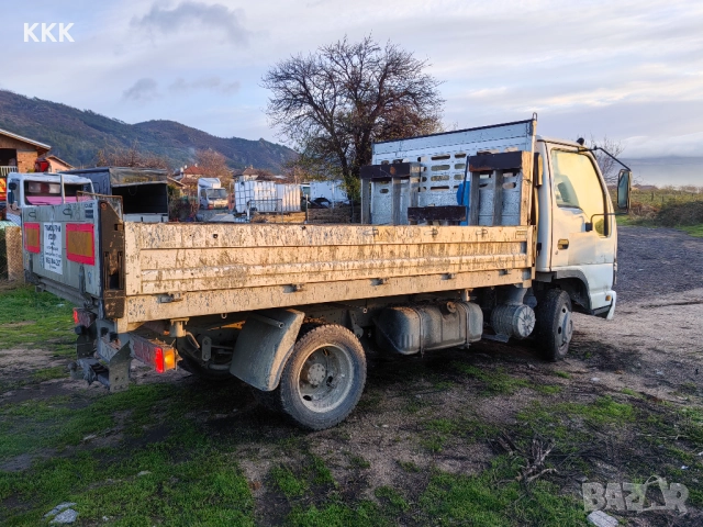 Isuzu 3.5t малката винетка Б категория , снимка 5 - Камиони - 52796631