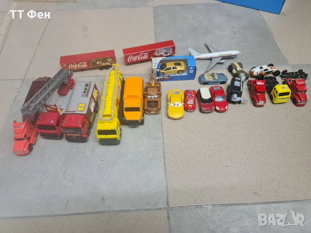 Лот от метални колички и камиони Maisto, Hotweels и други марки