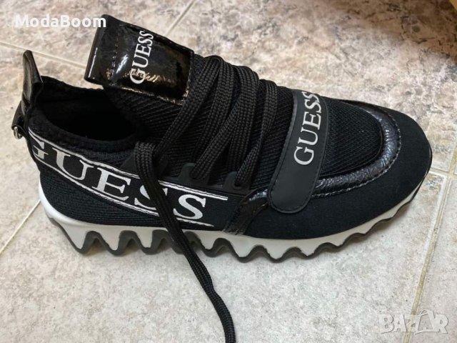 Дамски обувки Guess , снимка 2 - Дамски ежедневни обувки - 40273534