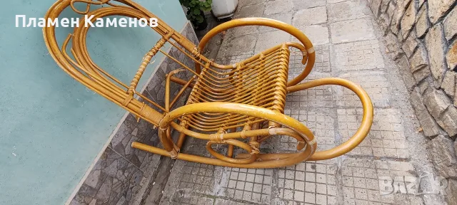 Люлеещ се стол от естествен бамбук 