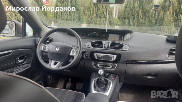 Renault Scenic 1.5 dci, снимка 7 - Автомобили и джипове - 40648077