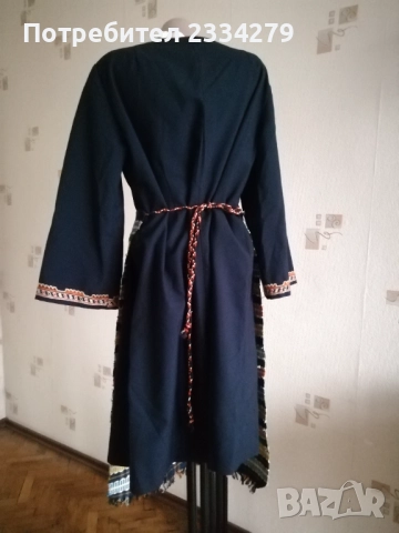 Стар сукман, изработен през 70-те години, използван от народна певица в ансамбъл за песни и танци, снимка 12 - Други ценни предмети - 51550319