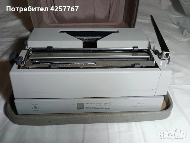 Пишеща машина "Ерика"30, "Erika" 30, снимка 4 - Антикварни и старинни предмети - 52103020