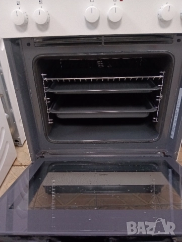 Свободно стояща печка с керамичен плот VOSS Electrolux 2 години Гаранция!, снимка 3 - Печки, фурни - 52161822