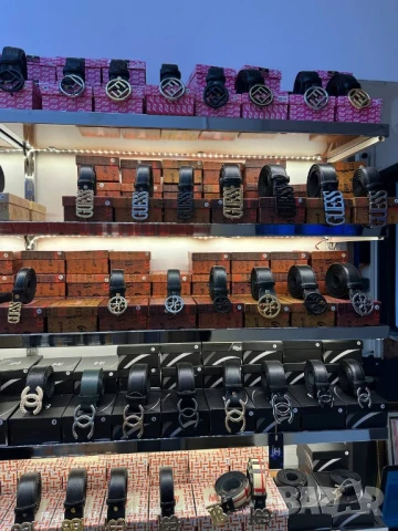 колани от естествена кожа в кутия louis vuitton hermes gucci guess celine chanel prada , снимка 2 - Колани - 50693657