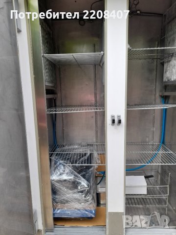 Професионален хладилник , снимка 10 - Хладилни витрини и фризери - 41211585
