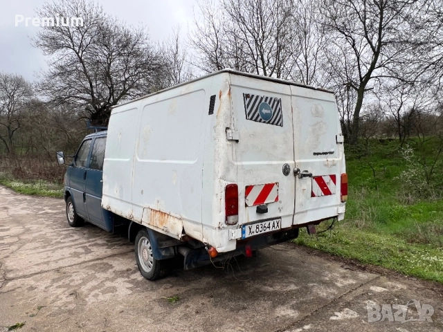 VW Transporter T4 2.4 TDI цял/ за части, снимка 5 - Бусове и автобуси - 52587922