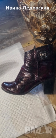 продавам дамски боли естествена кожа, снимка 2 - Маратонки - 52223079