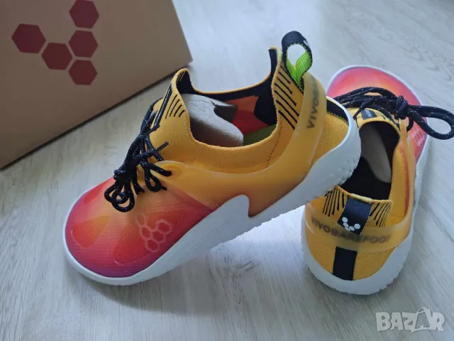 Чисто нови EU 44 Vivobarefoot Motus Strength Sunset Ibis обувки 