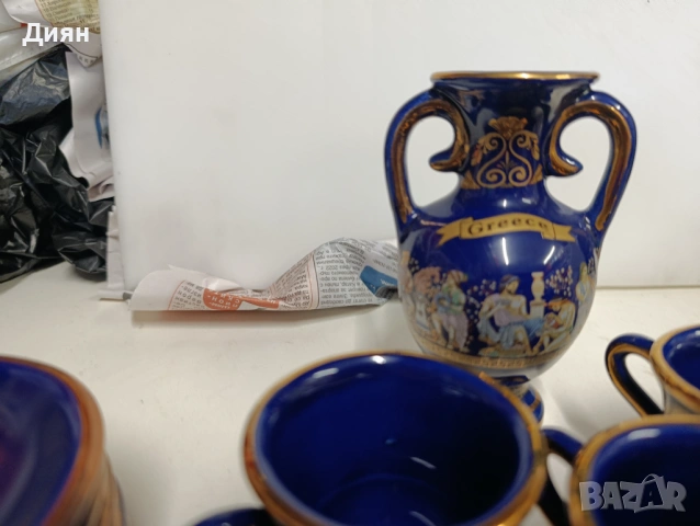 Продавам сервиз за кафе , снимка 4 - Антикварни и старинни предмети - 53399998