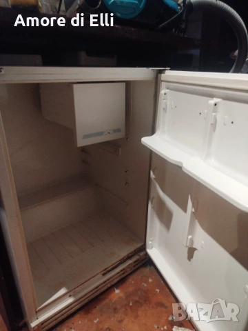 Работещ хладилник малък, снимка 2 - Хладилници - 53815449