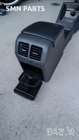 • Предна ЧИСТО НОВА GTI броня за голф 5 (Predna GTI bronq za golf V), снимка 13 - Части - 49070047