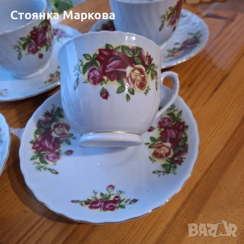 Холандски порцеланов комплект, снимка 5 - Чаши - 53263212