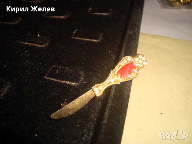 СТИЛНА РЕТРО АРТ БРОНЗОВА с КРИСТАЛИ и ЕМАЙЛ БРОШКА 23762, снимка 8 - Други - 33867003